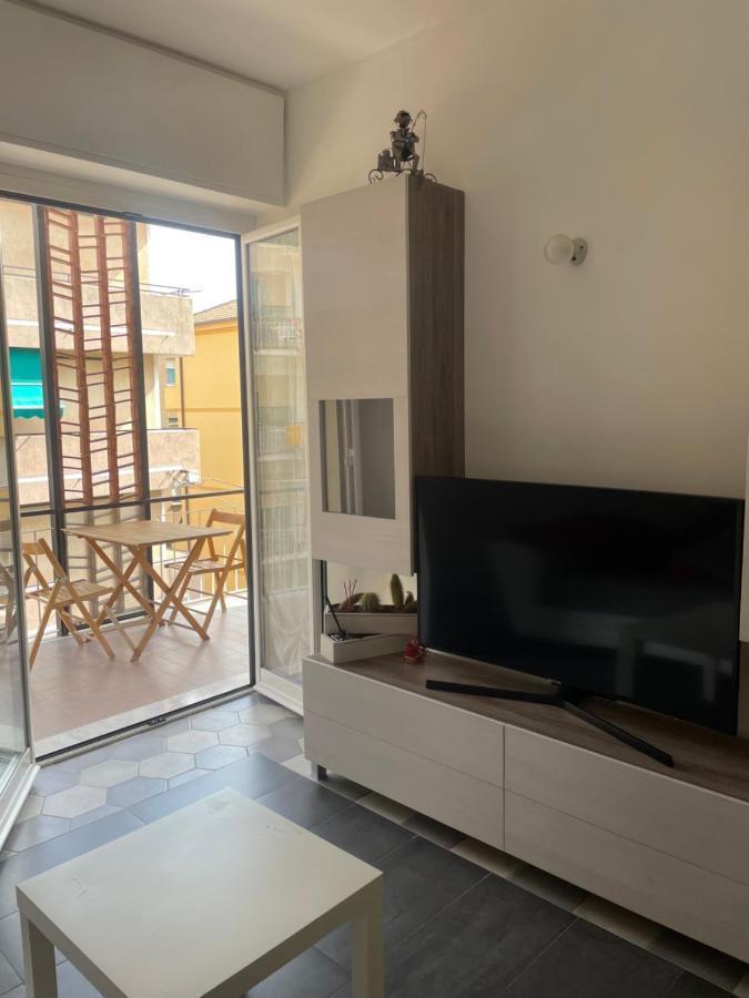 Nuova Pia Lägenhet Finale Ligure Exteriör bild